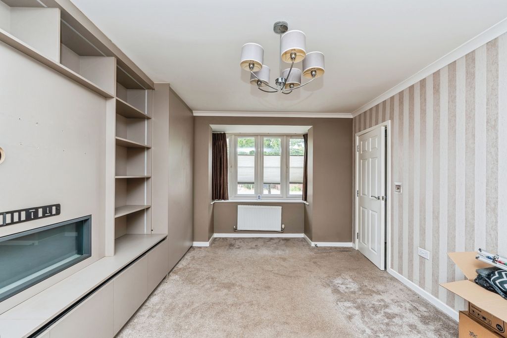 Property photo 2 of 16 Pbox-Img.Jpg