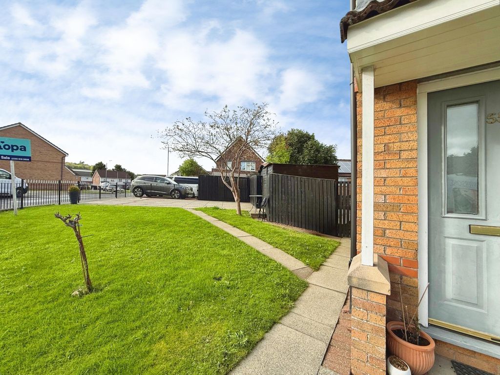 Property photo 2 of 25 Forrest Gate