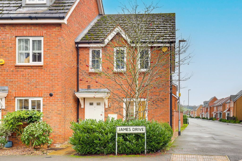 Property photo 1 of 16 Front