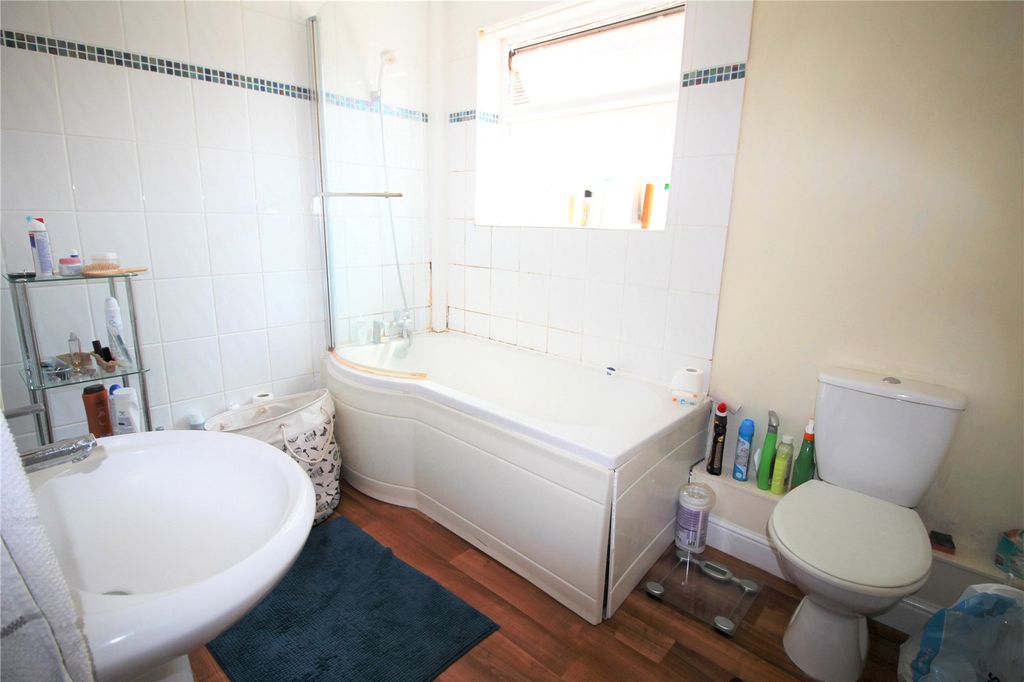 Property photo 2 of 8 Picture No. 10