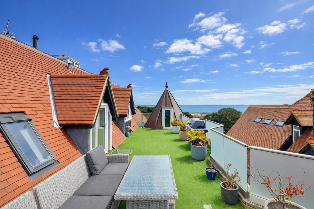 Property photo 1 of 28 Ext