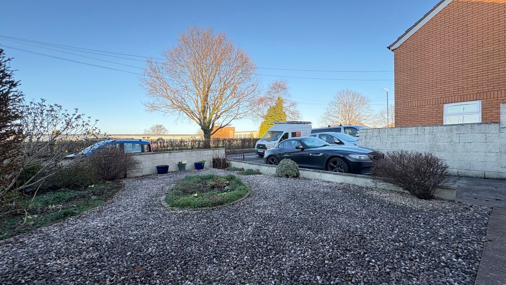 Property photo 2 of 27 Img_0052