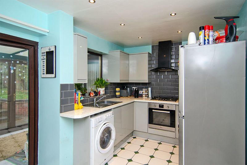 Property photo 2 of 17 Photo 2