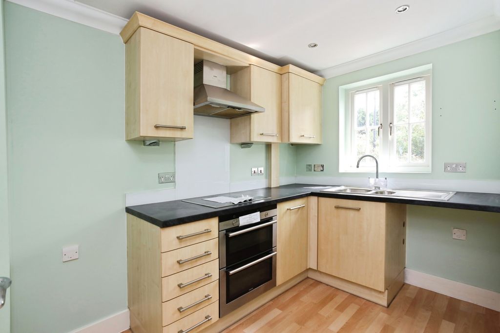 Property photo 3 of 12 Pbox-Img.Jpg