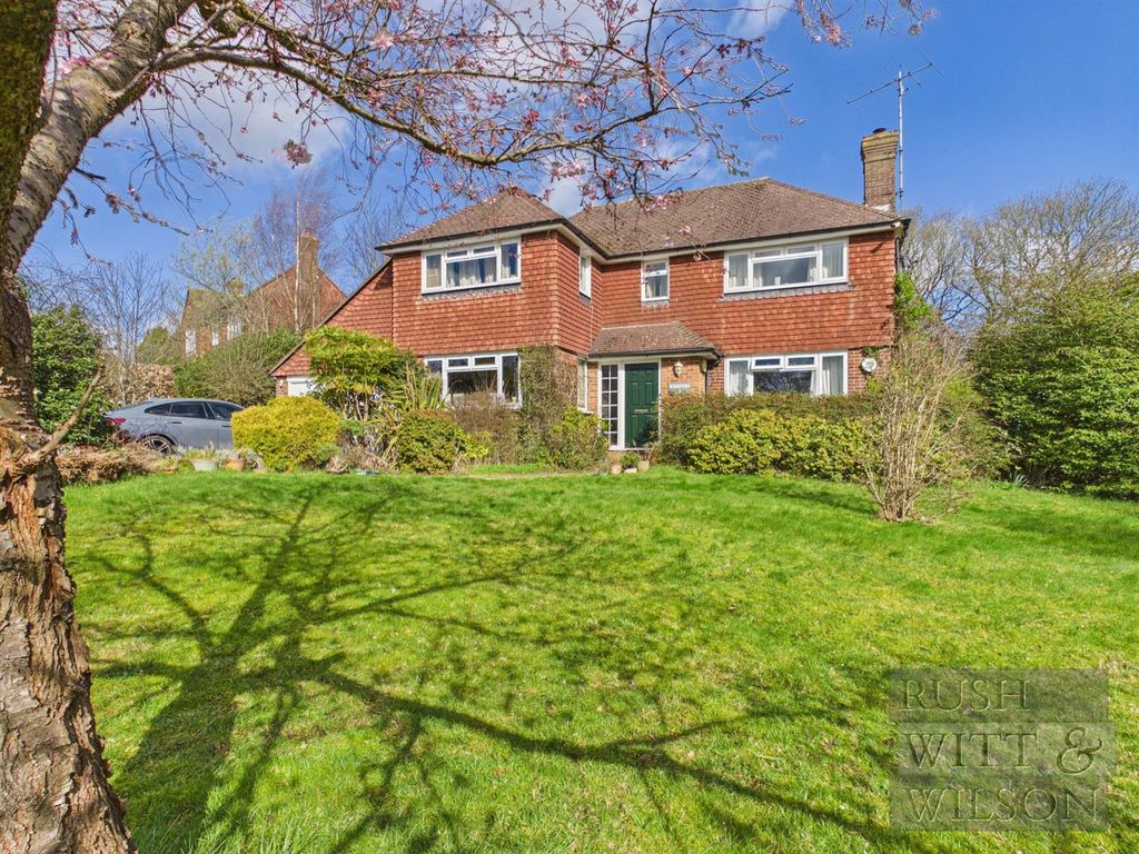 Property photo 1 of 31