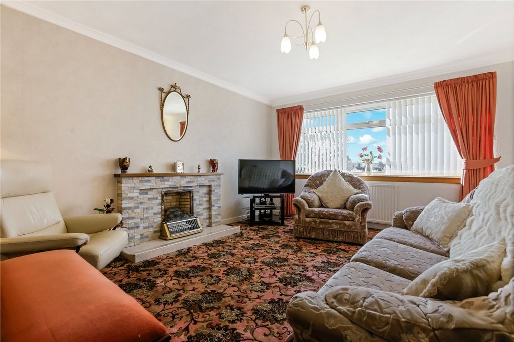 Property photo 2 of 21 Picture No. 05