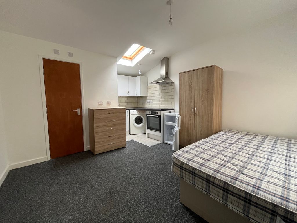Property photo 1 of 3 Img_5478