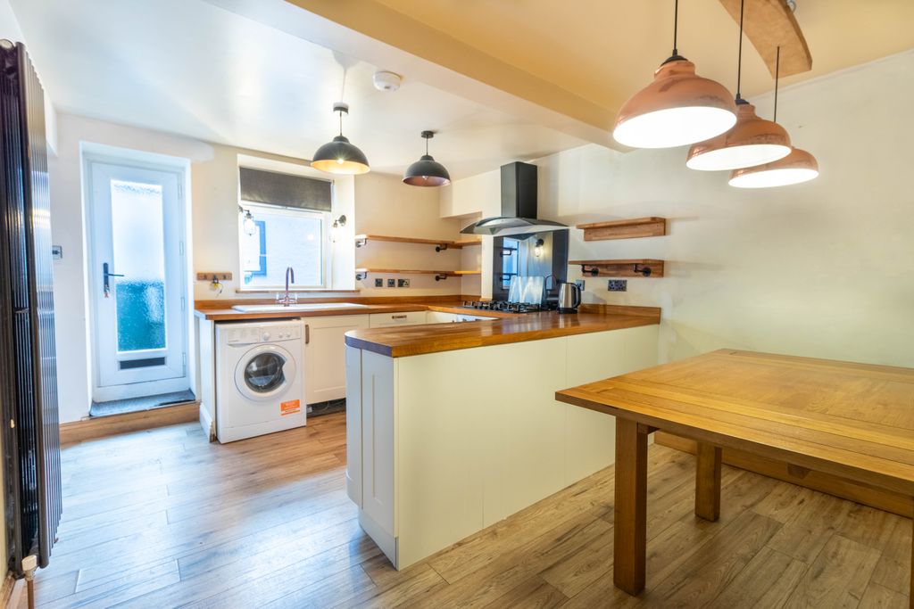 Property photo 1 of 22 Kitchen/Dining Room