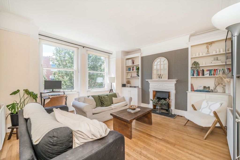 Property photo 2 of 6