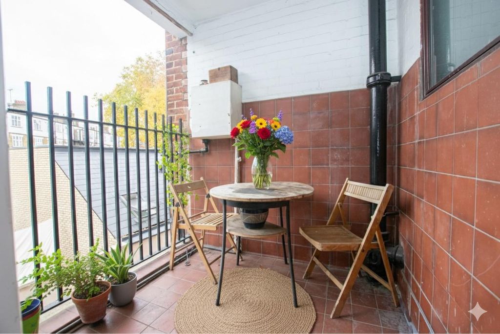 Property photo 2 of 10 Property