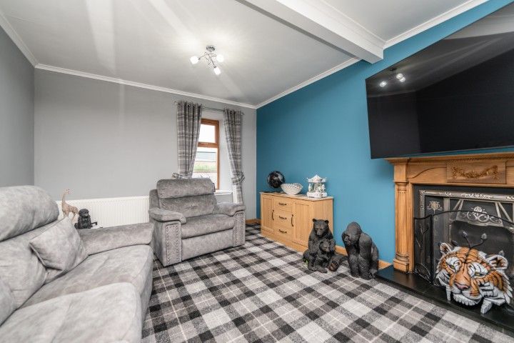 Property photo 3 of 25 Sitting Room