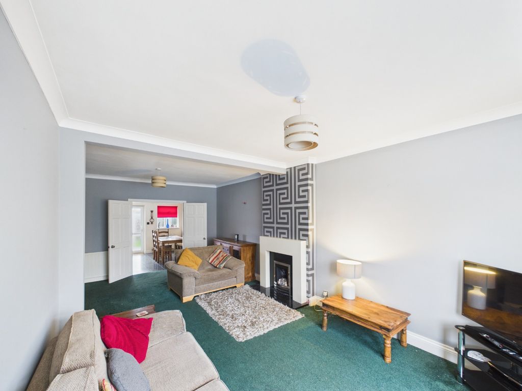 Property photo 2 of 18 4489626