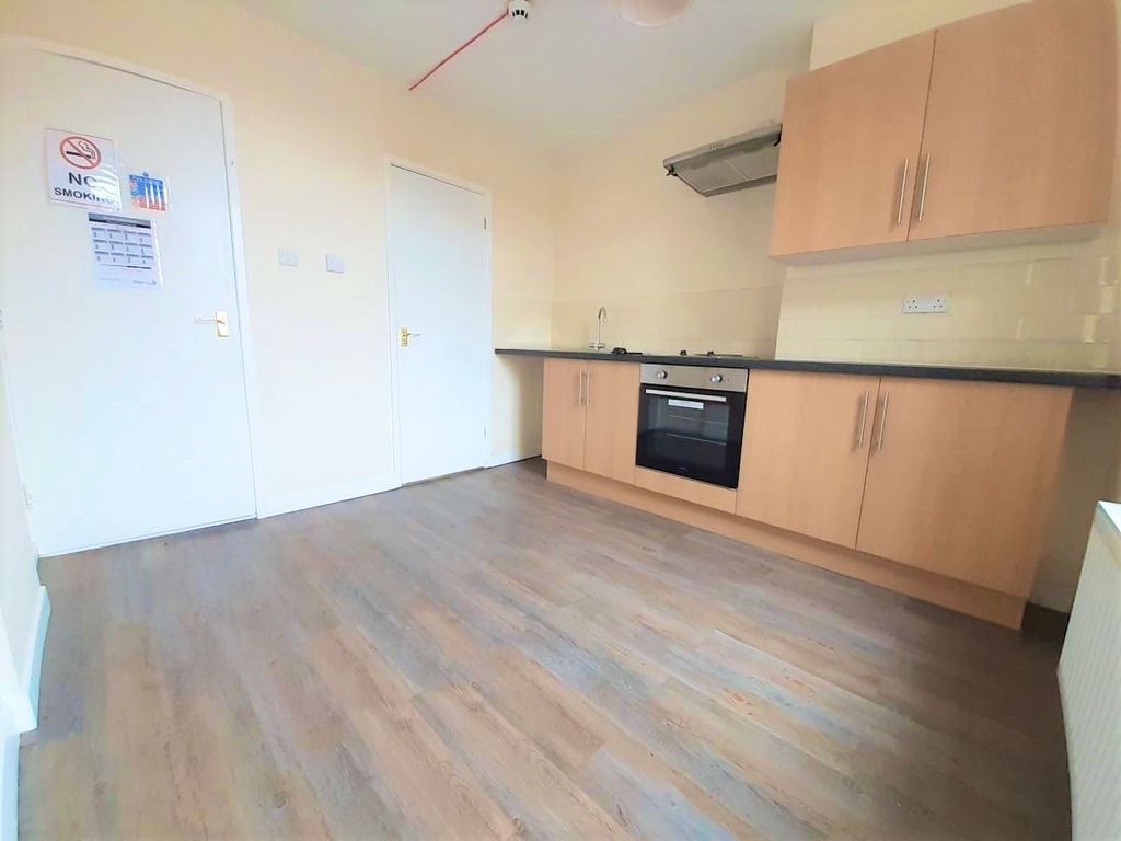 Property photo 3 of 5 Img_4914