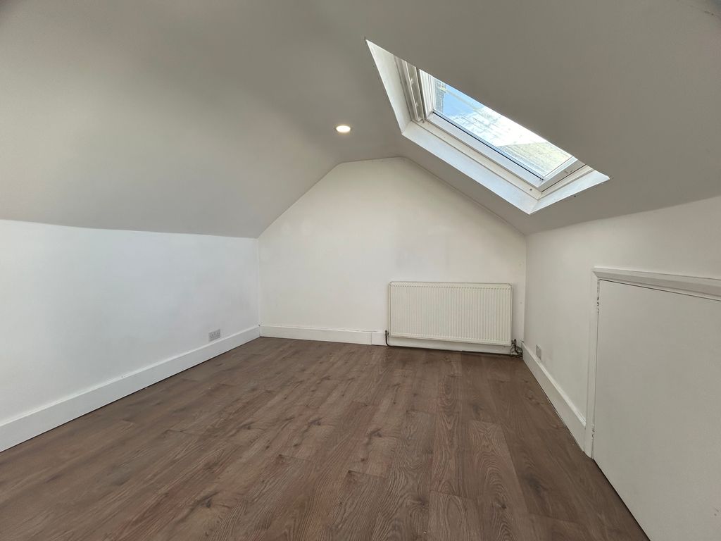 Property photo 2 of 7 Img_9957