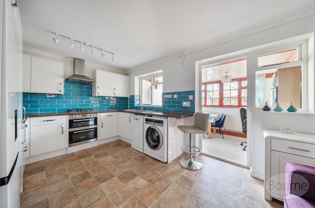 Property photo 3 of 23 Picture No. 23