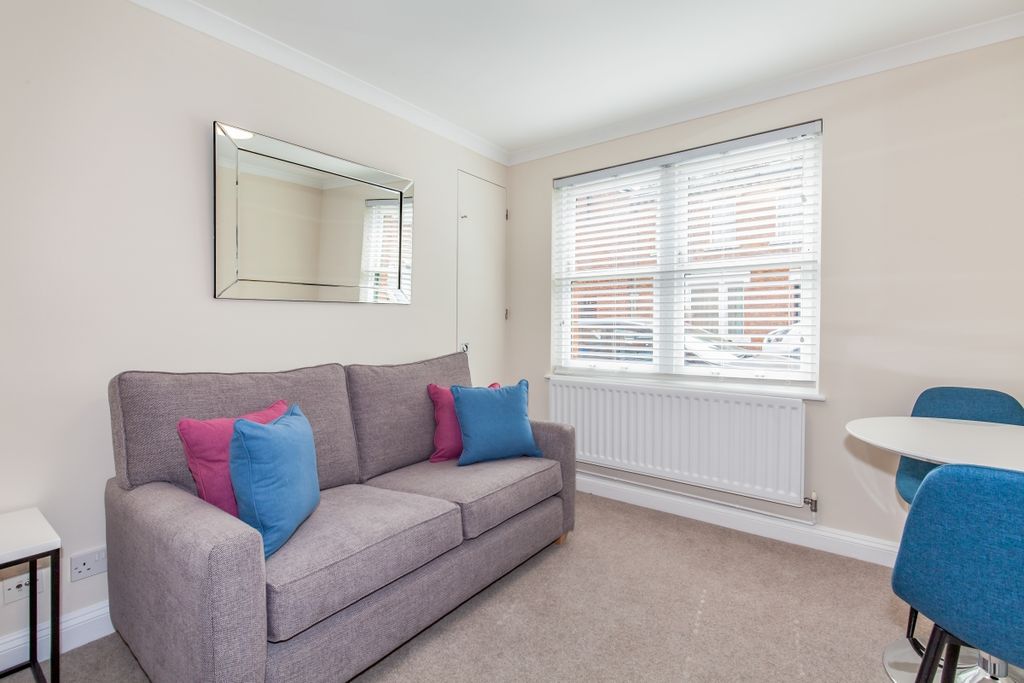 Property photo 2 of 8 90862