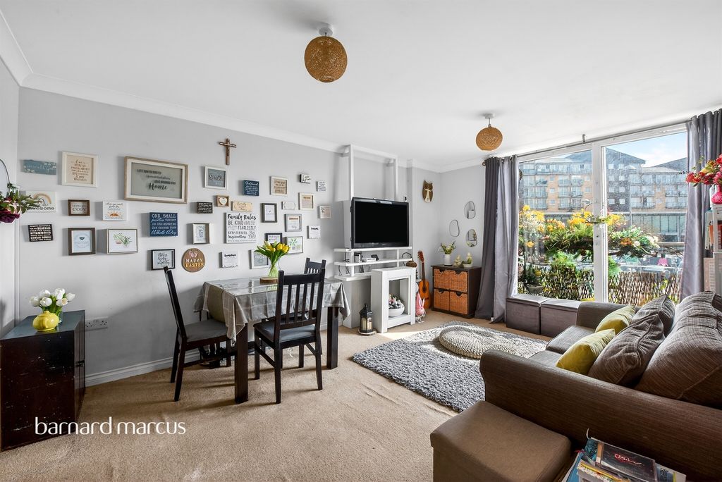 Property photo 3 of 9