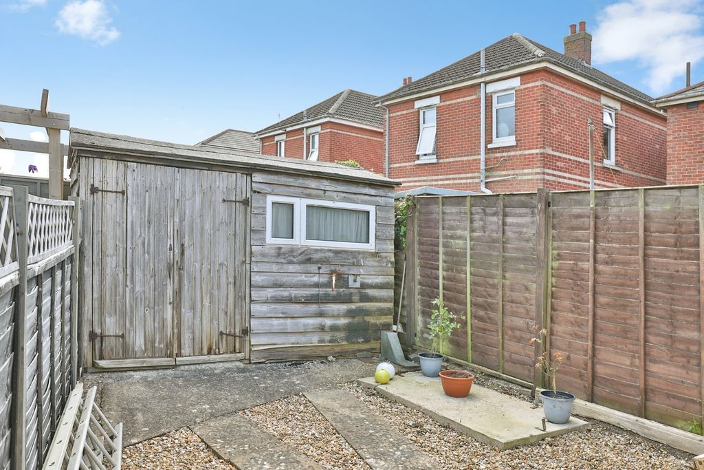 Property photo 2 of 16 Pbox-Img.Jpg