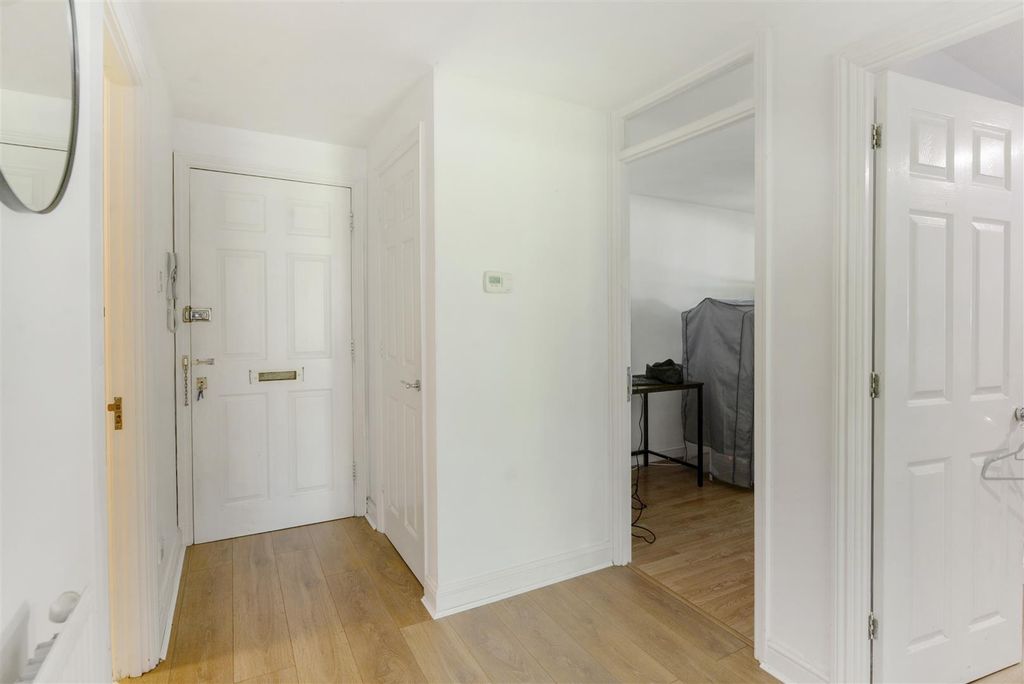 Property photo 3 of 11 4Sturmer02.Jpg