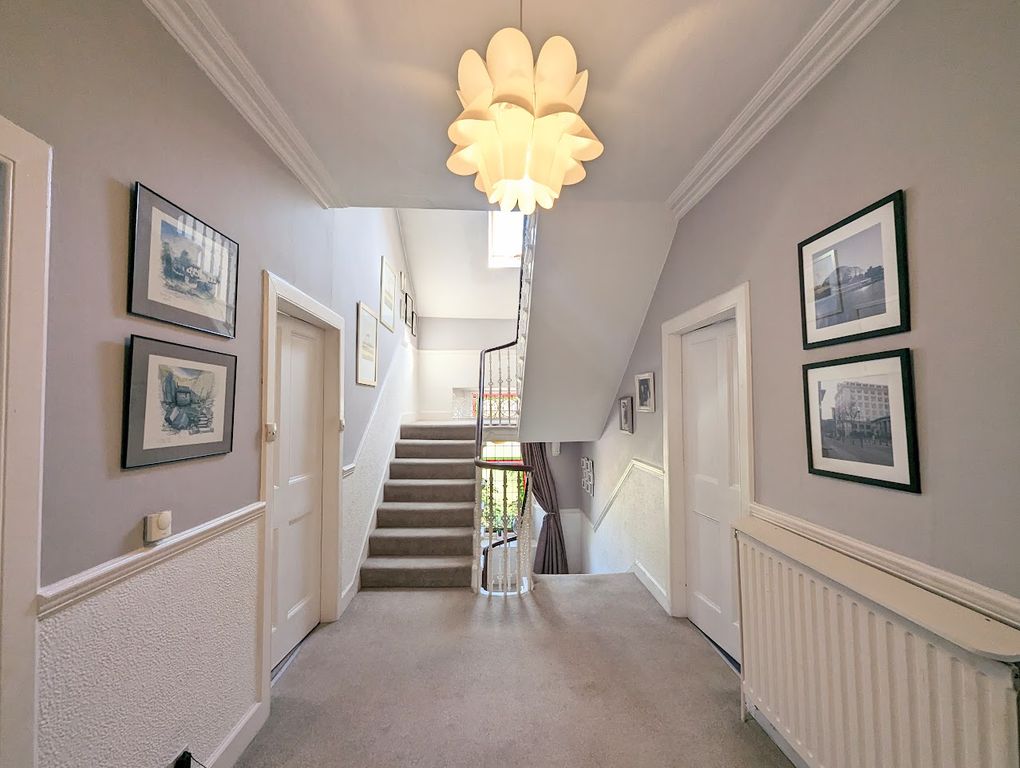 Property photo 2 of 34