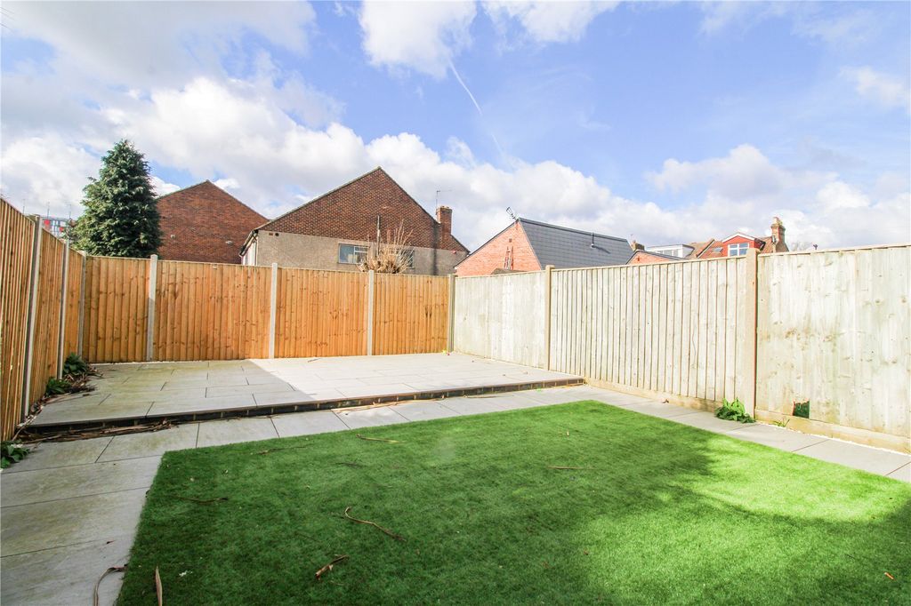 Property photo 2 of 8 Picture No. 06