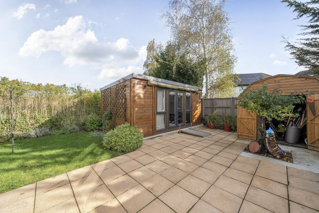 Property photo 2 of 12 1373158-5-68Fb7c4...