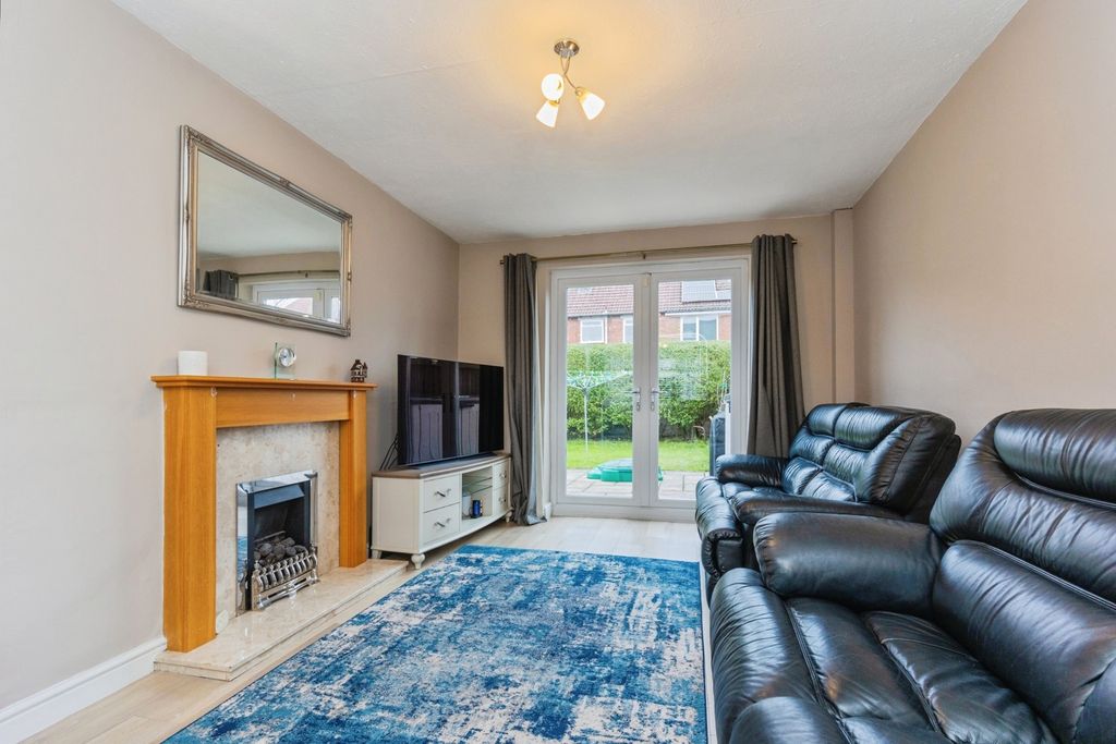 Property photo 2 of 29 Pbox-Img.Jpg