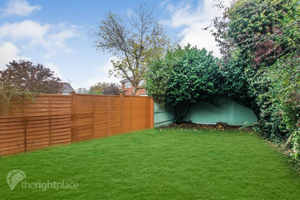 Property photo 2 of 10 Garden