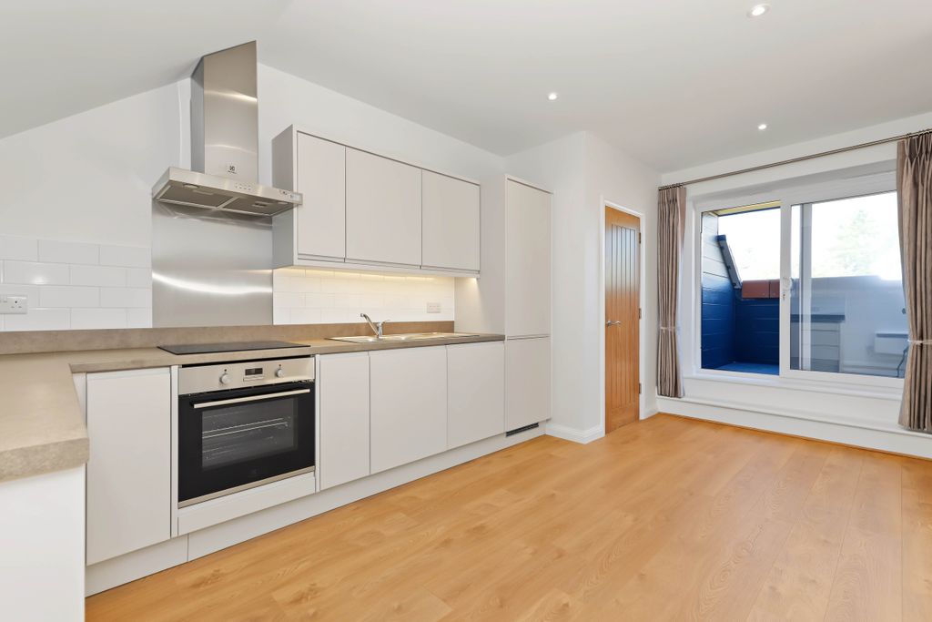 Property photo 3 of 6 339648