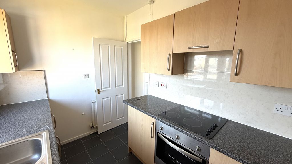 Property photo 3 of 10 Gallery