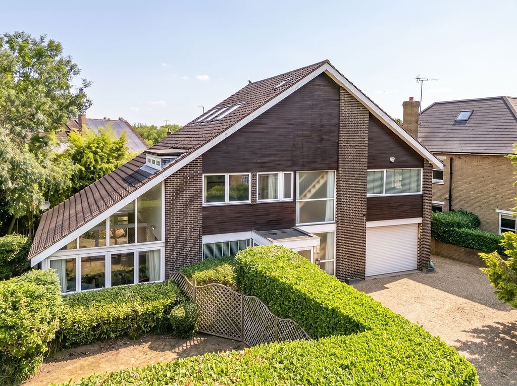 Property photo 1 of 16