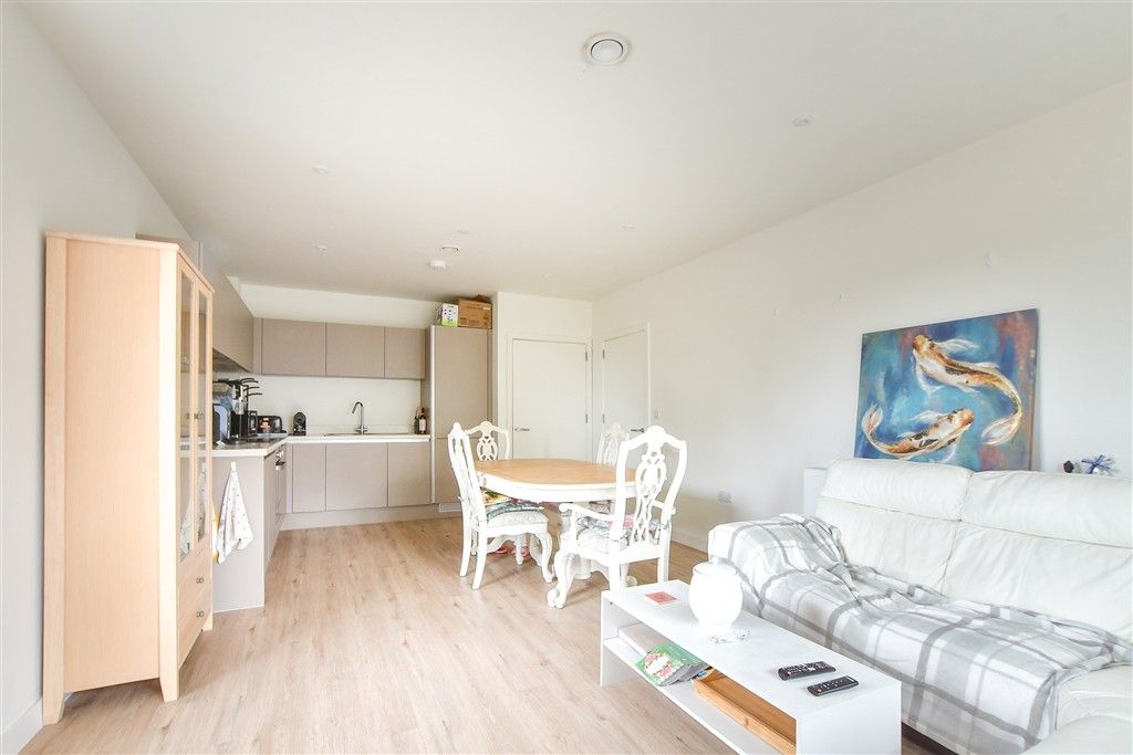 Property photo 3 of 4 Kitchen/ Lounge/ Dining Room