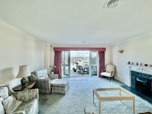 Property photo 3 of 21