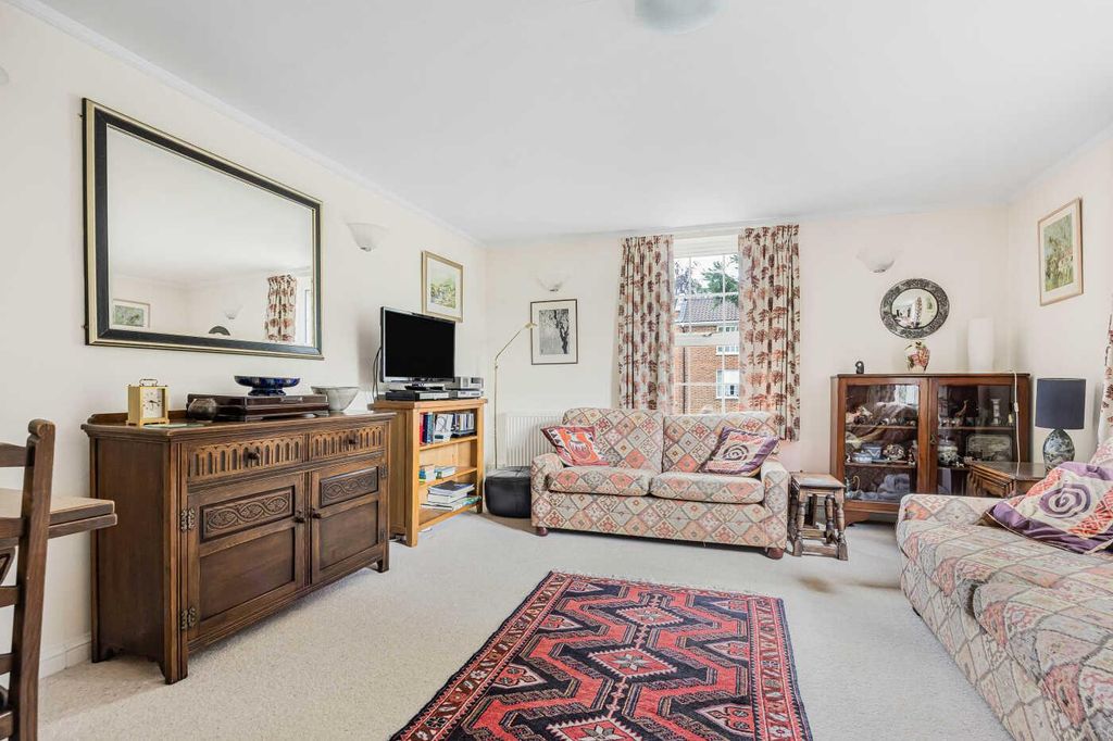 Property photo 2 of 19 Sitting Room
