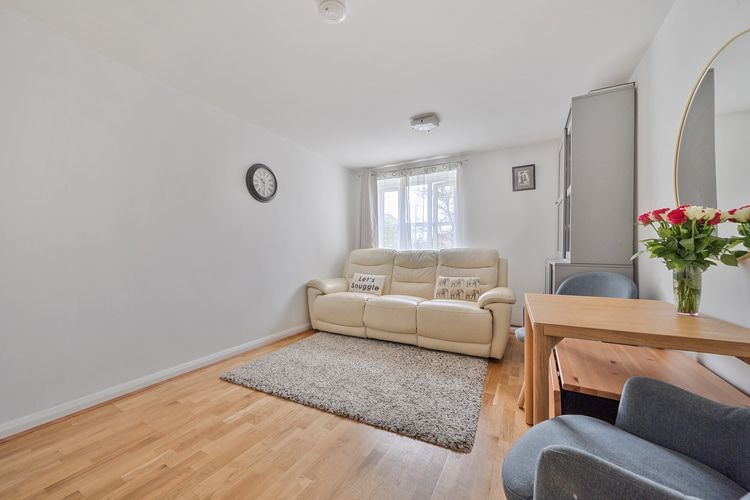 Property photo 3 of 19