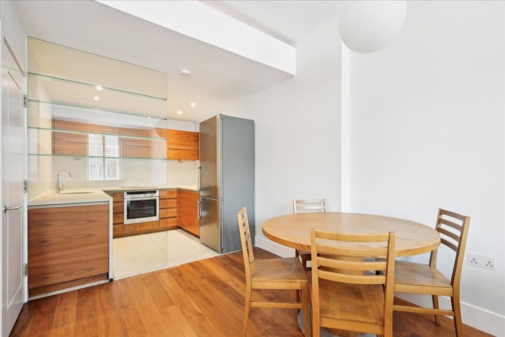 Property photo 3 of 5