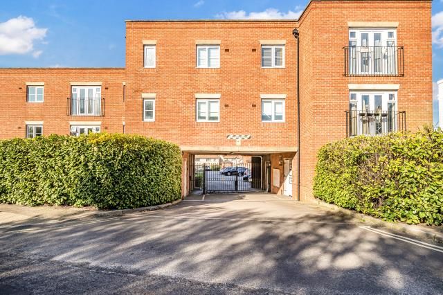 Property photo 1 of 19 External View