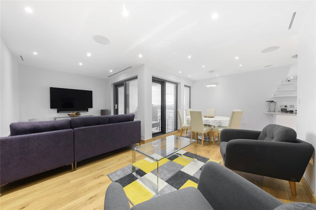 Property photo 1 of 13 Reception Room