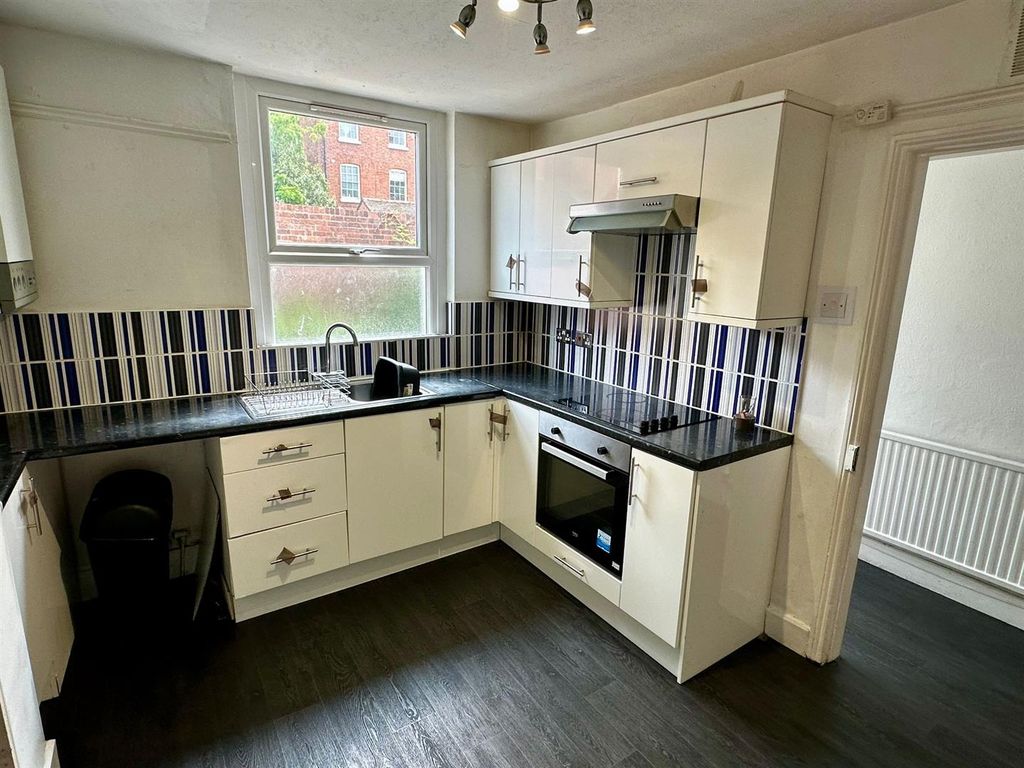 Property photo 3 of 13