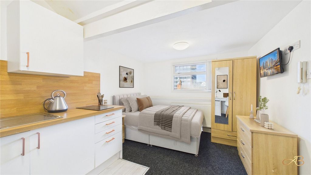 Property photo 1 of 3 Picture No. 04