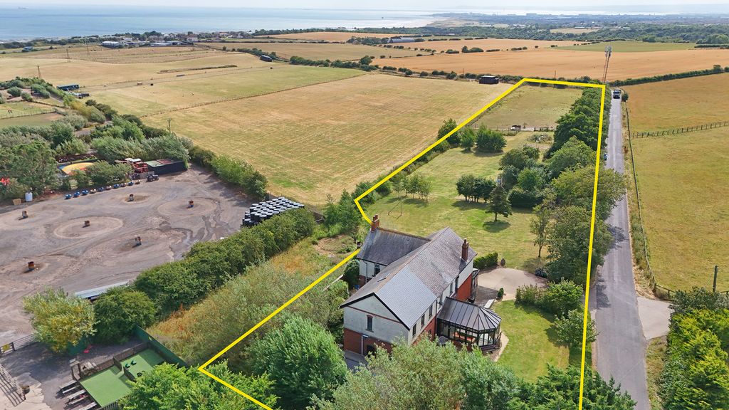 Property photo 3 of 49