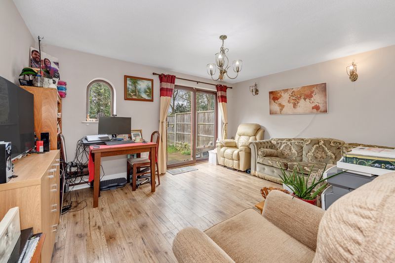 Property photo 2 of 14 Sitting Room