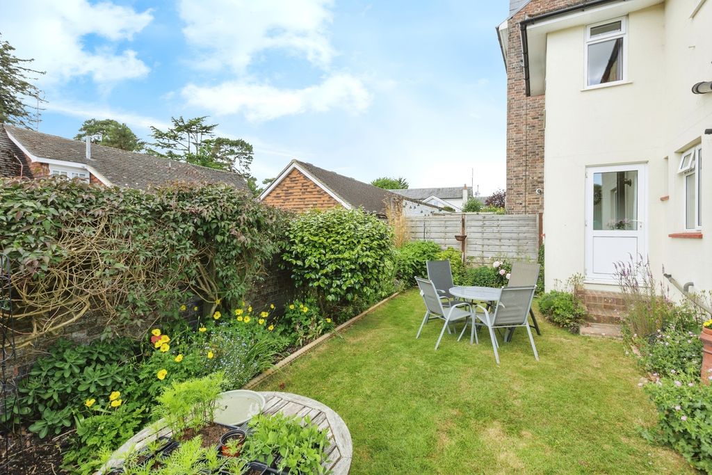 Property photo 3 of 17 Photo