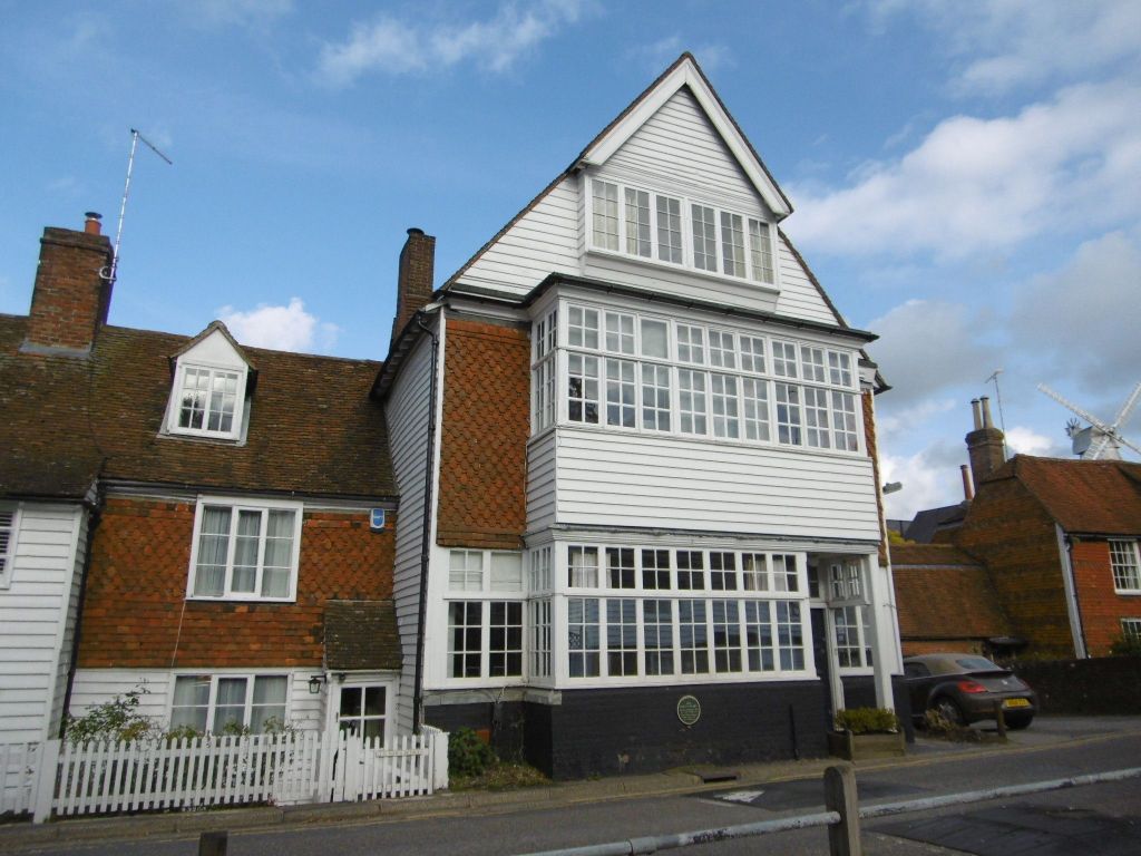 Property photo 1 of 6