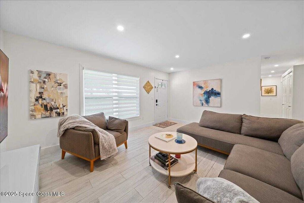 Property photo 3 of 30 <Alttext/>