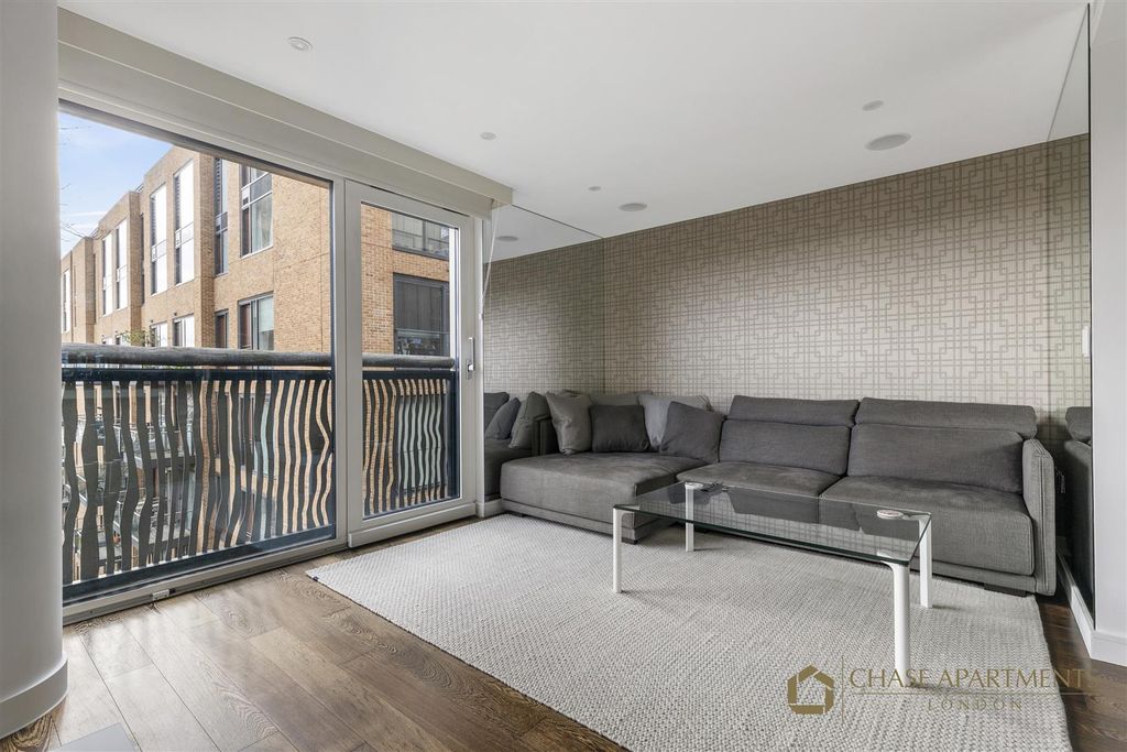 Property photo 1 of 12 Bramah House Sw1W 8Ql-8.Jpg