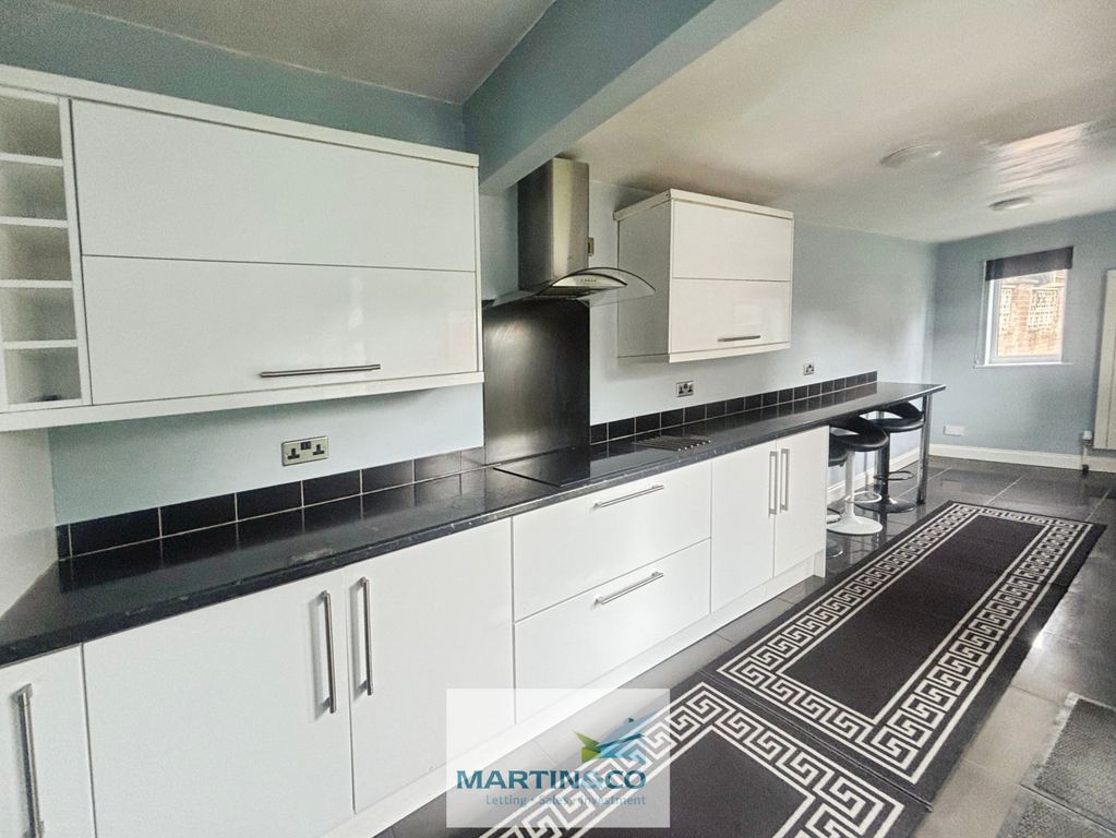 Property photo 3 of 14 F125Eb3c--40Ff-9A59-13Fbe915E0Fb-63390-00000D942A4
