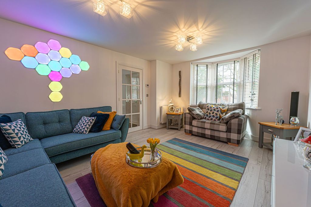 Property photo 3 of 50