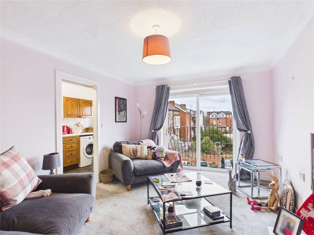 Property photo 3 of 7 Picture No. 02