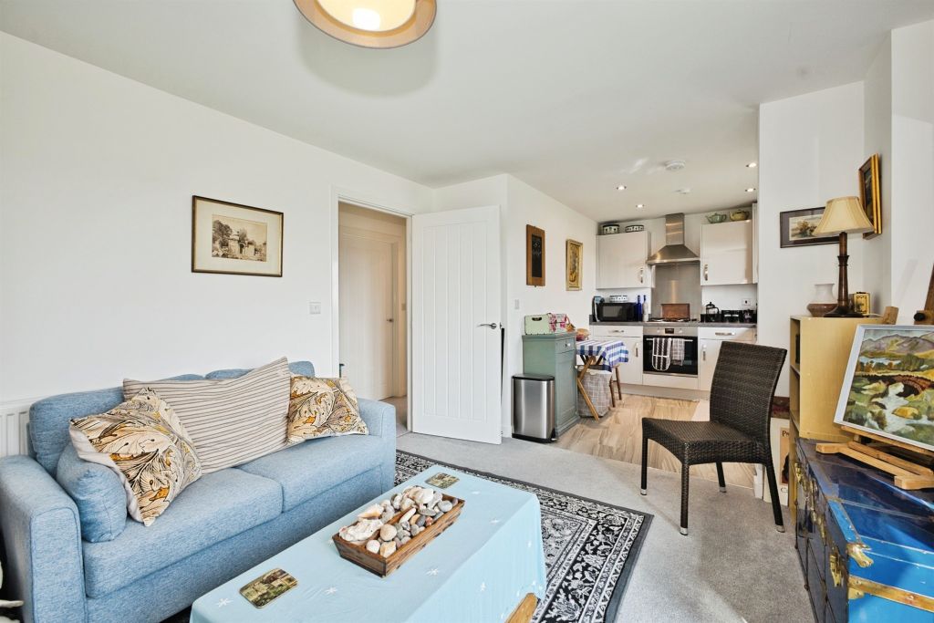 Property photo 3 of 13